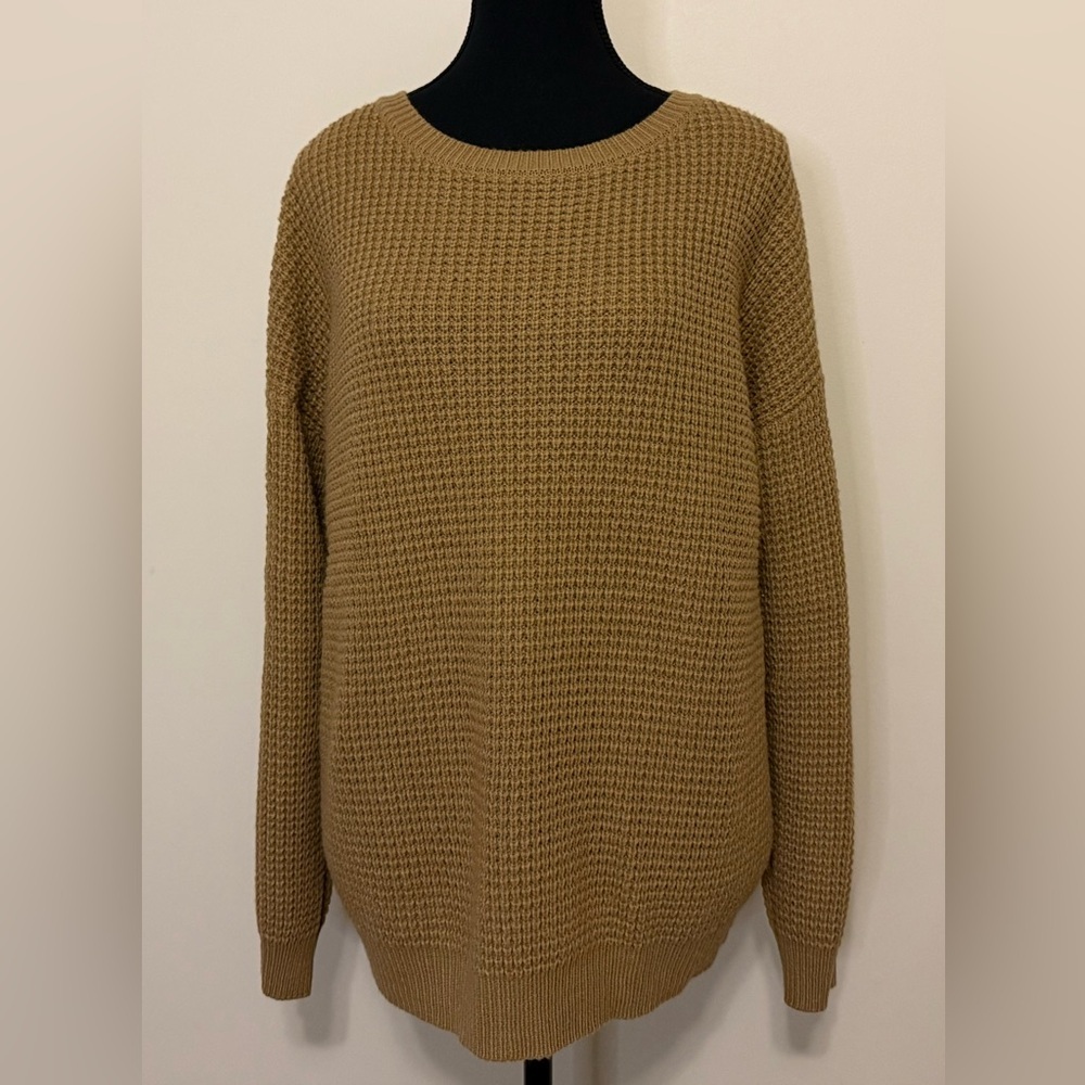 Women's Gold Crew Neck Sweater